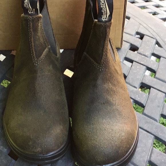 blundstone brown suede